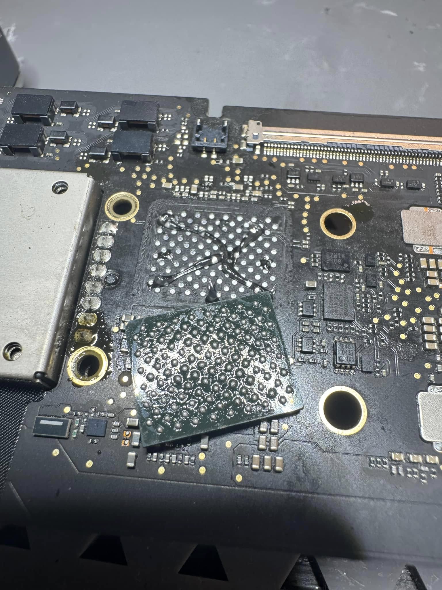 iMac M1 A2438 NAND拆焊與焊盤處理