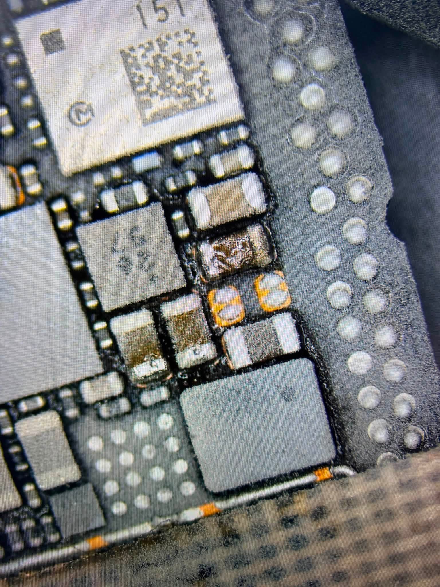 iPhone 15 Pro Max PP VDD BOOST供電線路晶片損壞