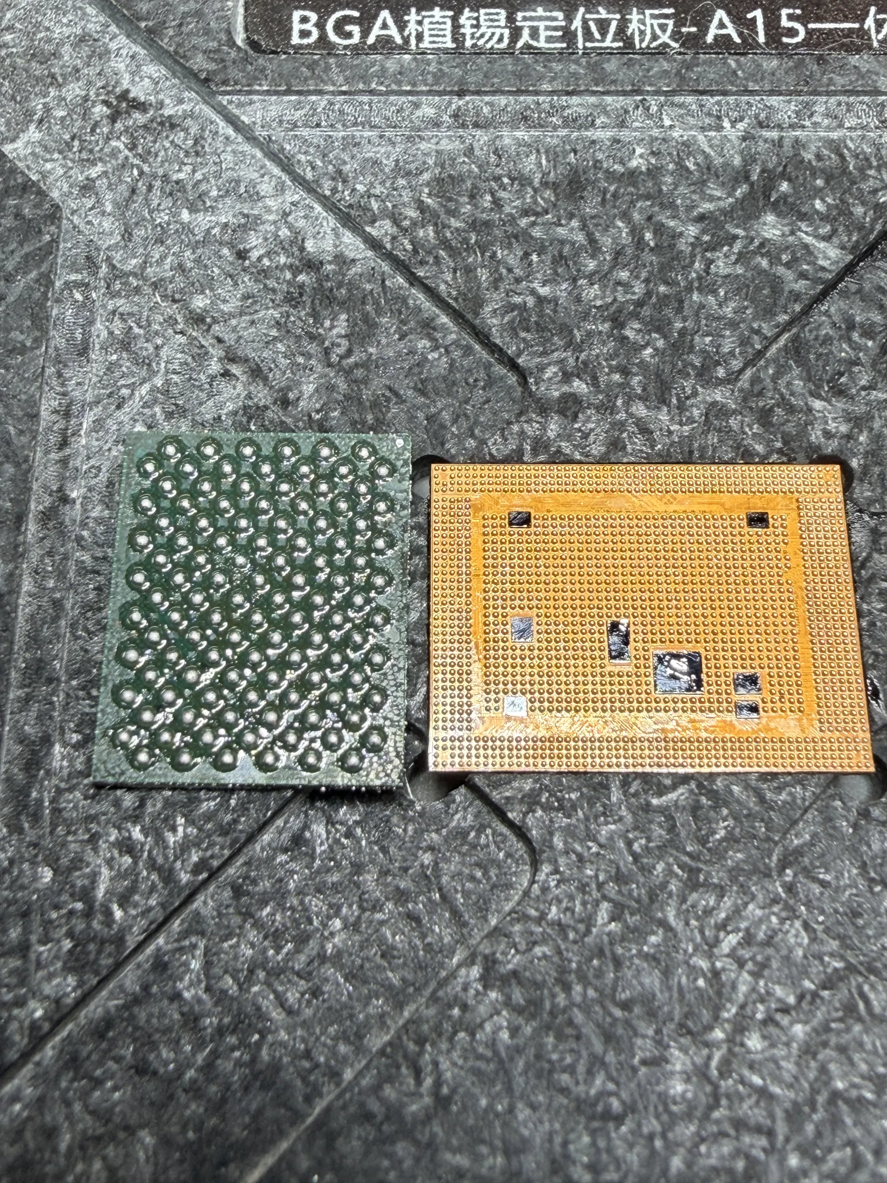 iPhone 13 原機 NAND 儲存晶片與 CPU 的底部焊點